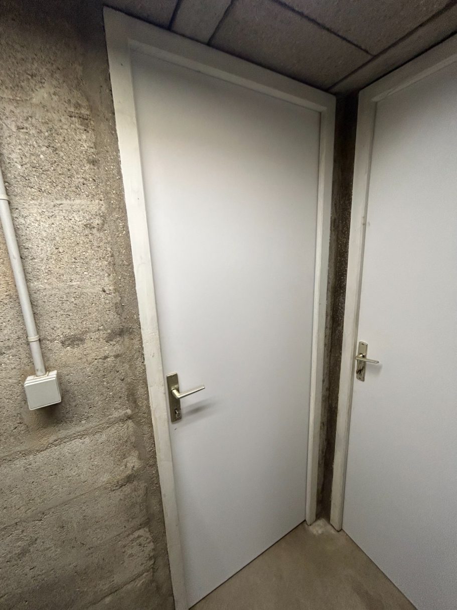 Portes alvéolaires prépeintes