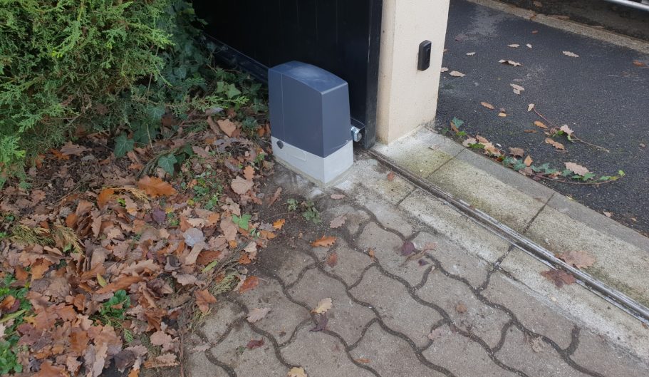 Motorisation sur portail coulissant
