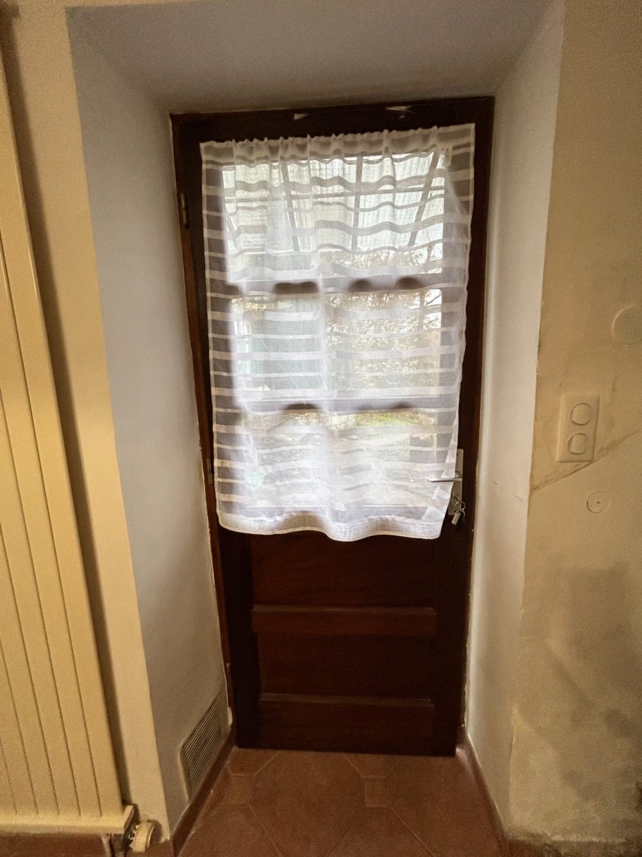 Porte d'entrée PVC avec ouvrant vue intérieure avant / après